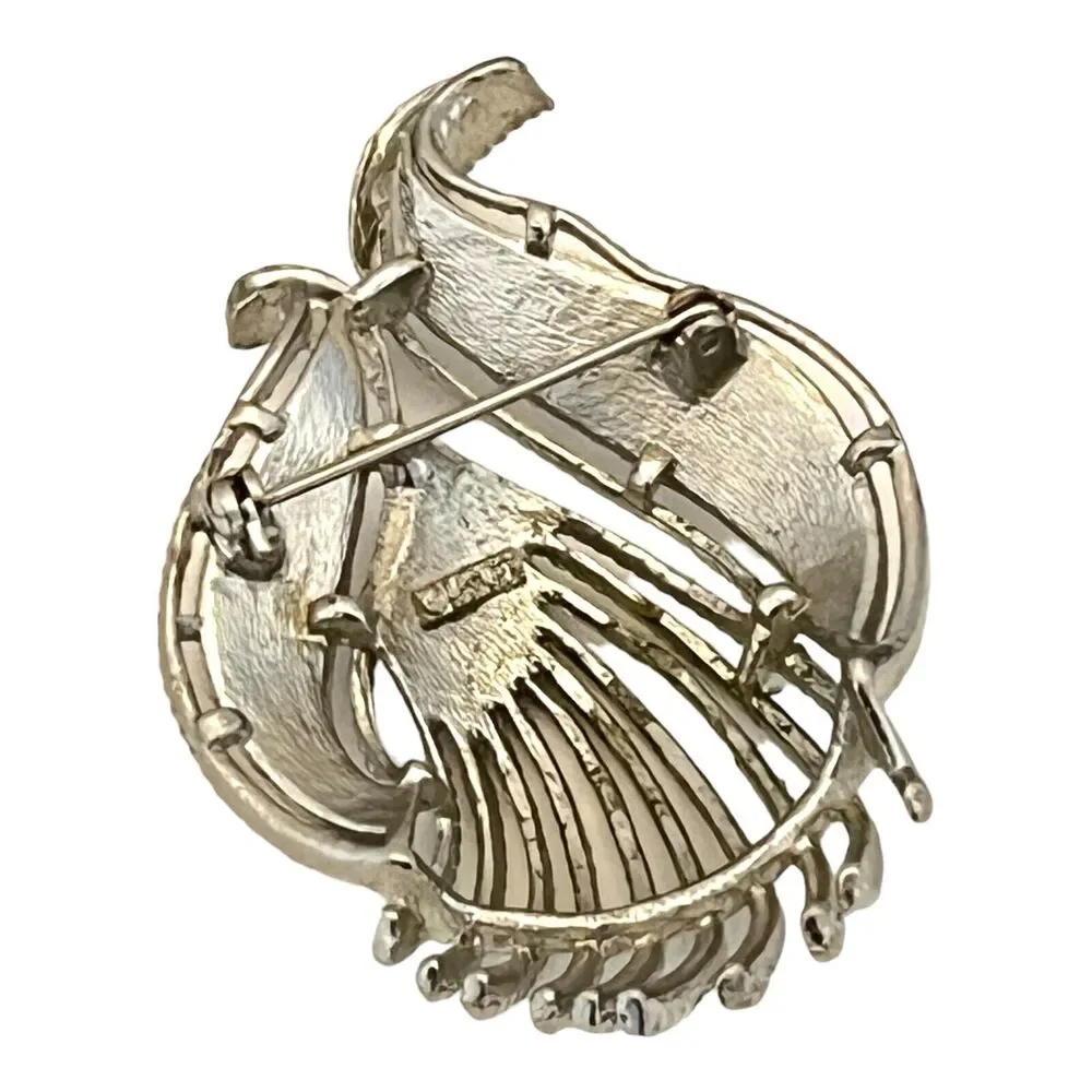 Vintage 1960s Lisner Swan Brooch Textured Silver Tone Pin - 8U